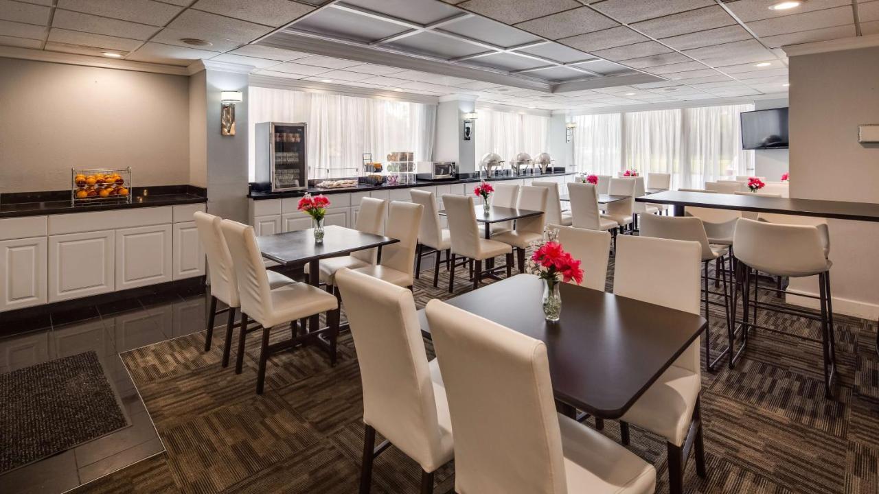 Best Western Historic Area Вильямсбург Экстерьер фото